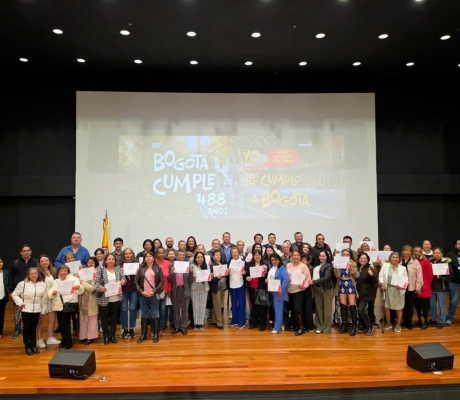Graduacion de 350 ciudadanos de la localidad de suba